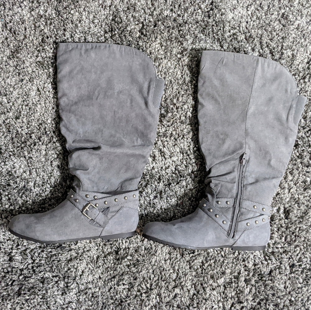 ✨2for$18✨NWOT Knee-High Gray Boots